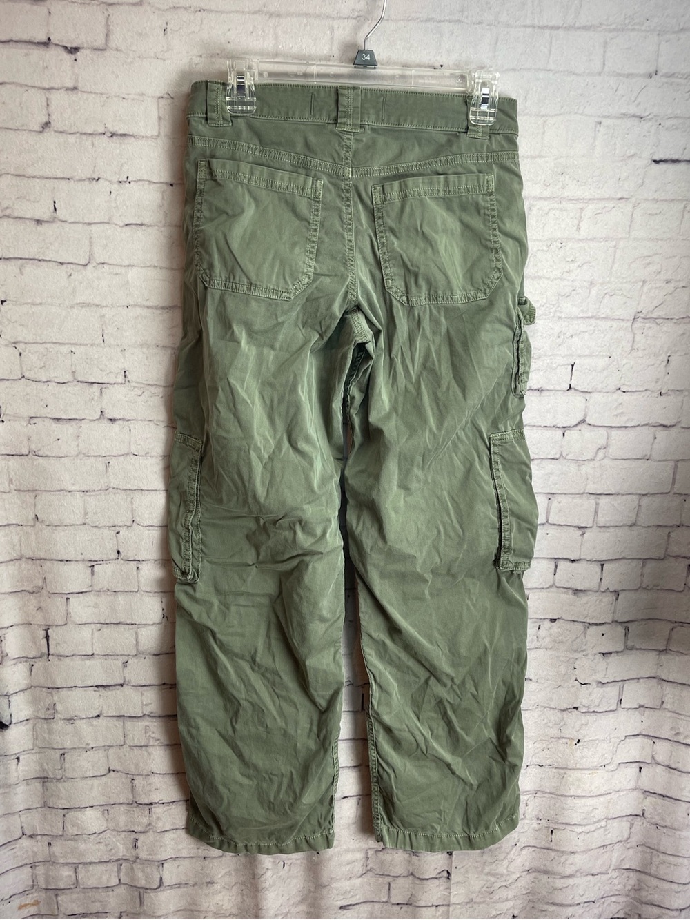 Hollister size 0 of 25 army green cargo pants - Picture 2 of 7